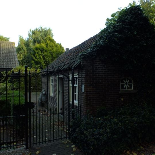 Bakhuis, gesitueerd bij kortgevelboerderij