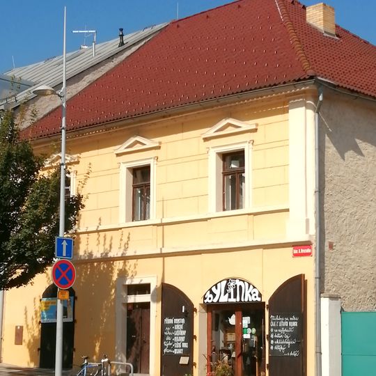 Měšťanský dům, Náměstí B. Hrozného č.p. 20/28