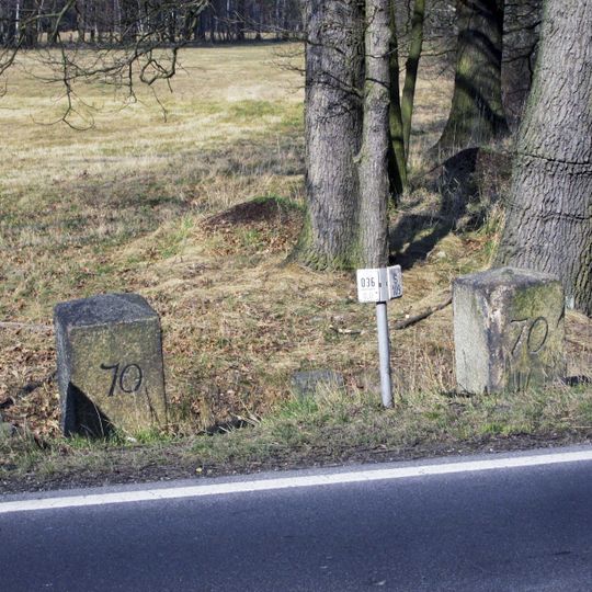 Sächsisch-Preußischer Grenzstein: Pilarpaar Nr. 70