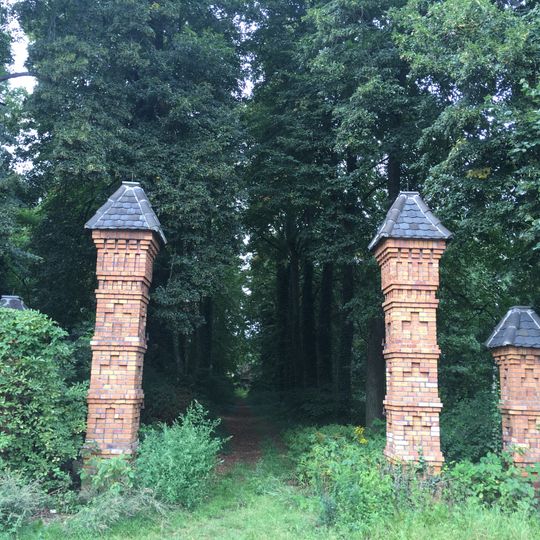 Tor des ehemaligen Friedhofs von Weißwasser Jahnstraße 92