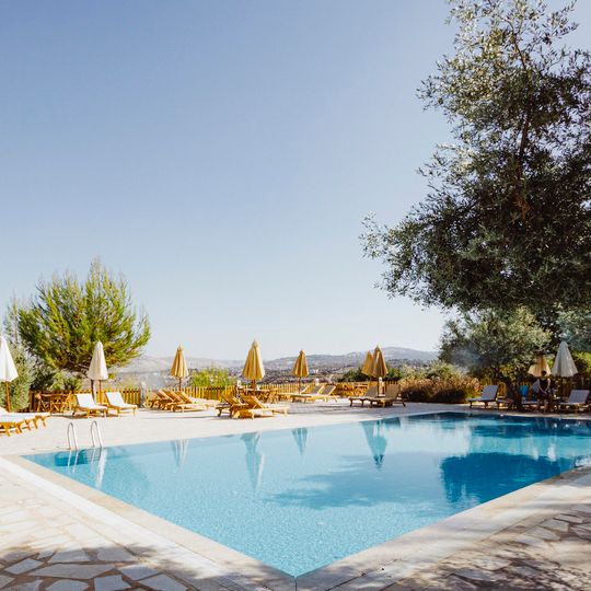 Mountain Breeze Lodge & Resort