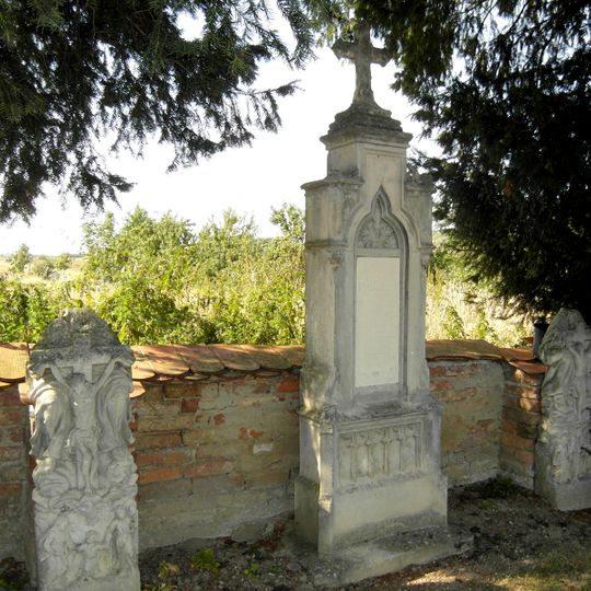 Anheim gefallene Grabdenkmale u.a. Grab Pfitzinger