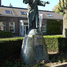 Statue of Sacred Heart of Jesus Christ