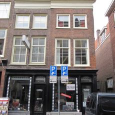 Pand met eenvoudige lijstgevel