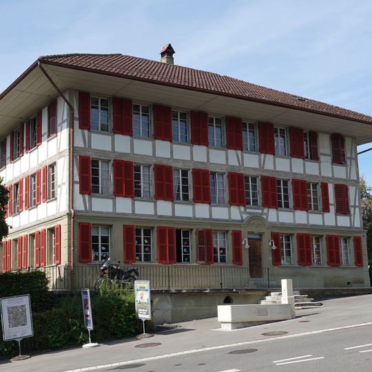 Schulhaus, Bolligenstrasse 113, Bolligen