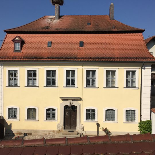 Pfarrhof, ehemaliges Amtshaus