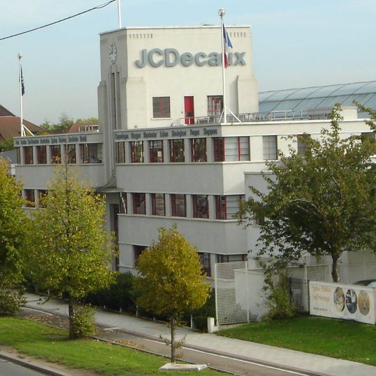 991, Great West Road