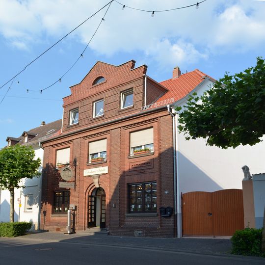 Weiherstraße 27