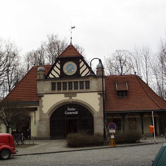 Berlin-Grunewald station