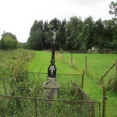 Kříž na samotě Kladiny u domu čp.19