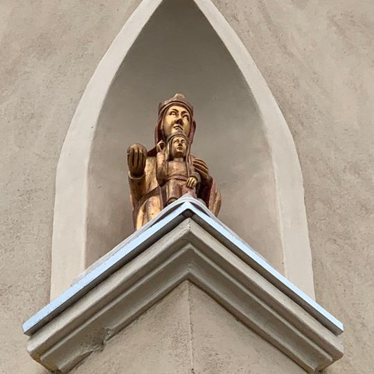 Vierge rues Jacques-Louis Hénon et Chazière