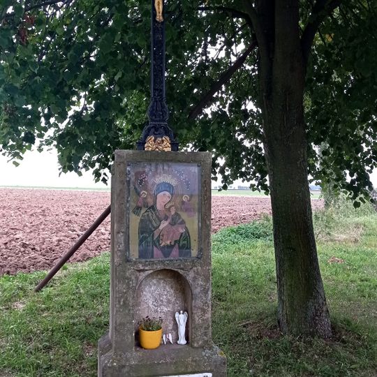 Wayside cross south of Vraclav
