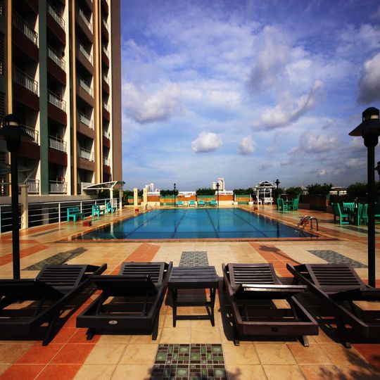 Evergreen Place Siam by UHG
