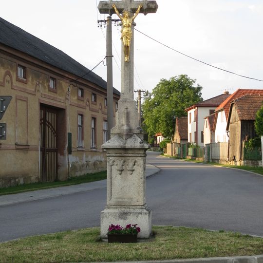 Kříž v Polici