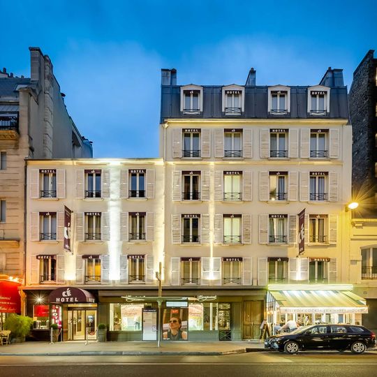 Hôtel CÉ