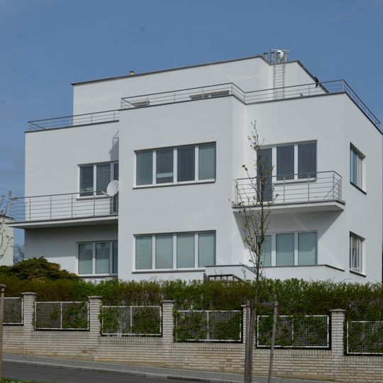 Vila Na pískách 36