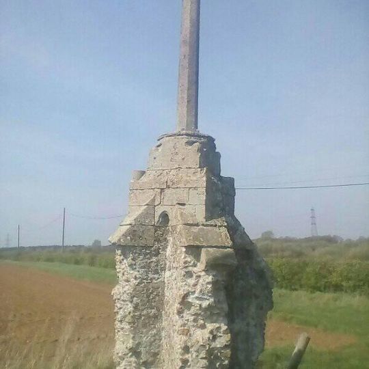 Wayside cross 190m south west of Crossgates Farm