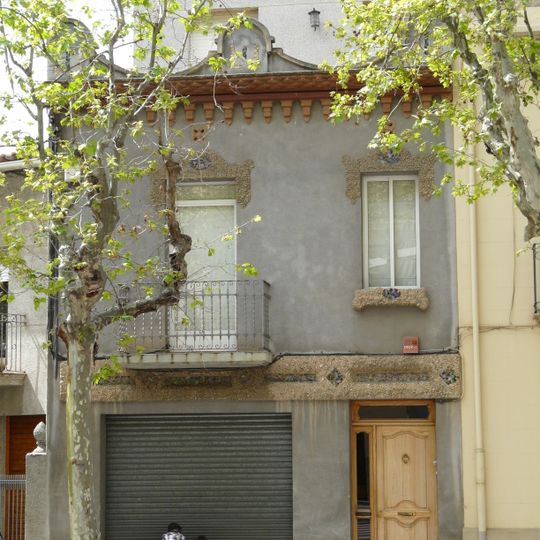 House in rambla Marquesa de Castellbell, 13