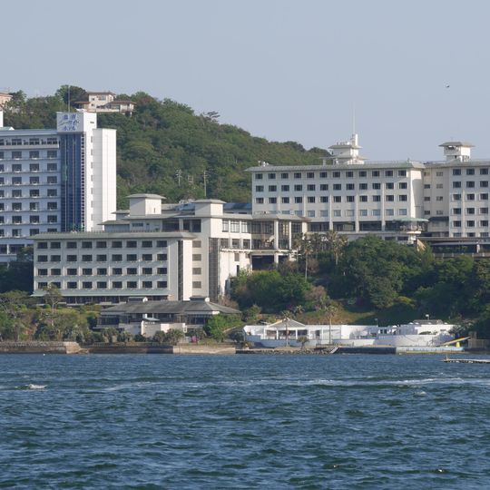Toba Seaside Hotel