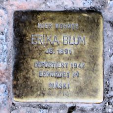 Stolperstein en memoria de Erika Blum