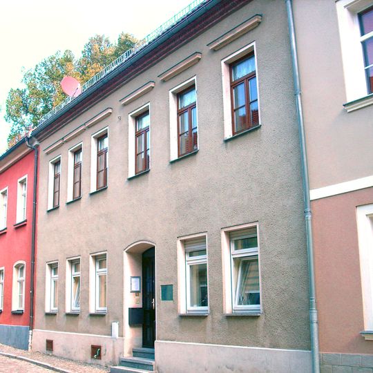 Wohnhaus in geschlossener Bebauung Rietschelstraße 4