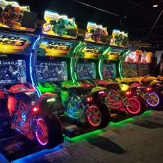 Round 1 Bowling & Amusement