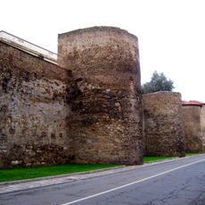 Walls of León