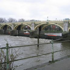Richmond Lock and Footbridge