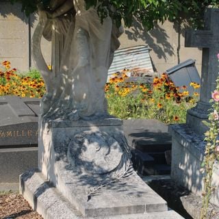Grave of Augusta Holmès