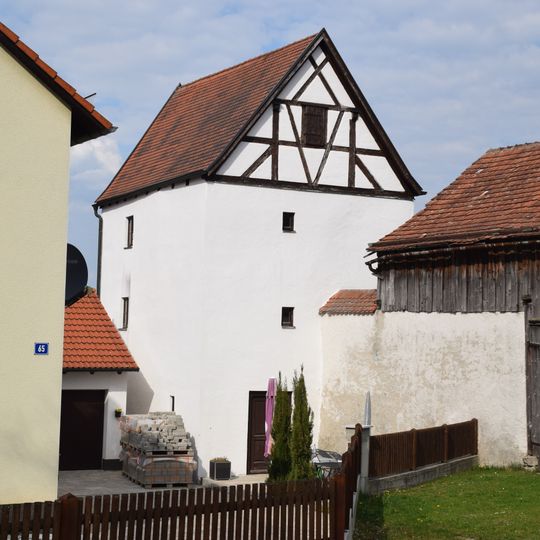 Tour défensive de l'avant-cour