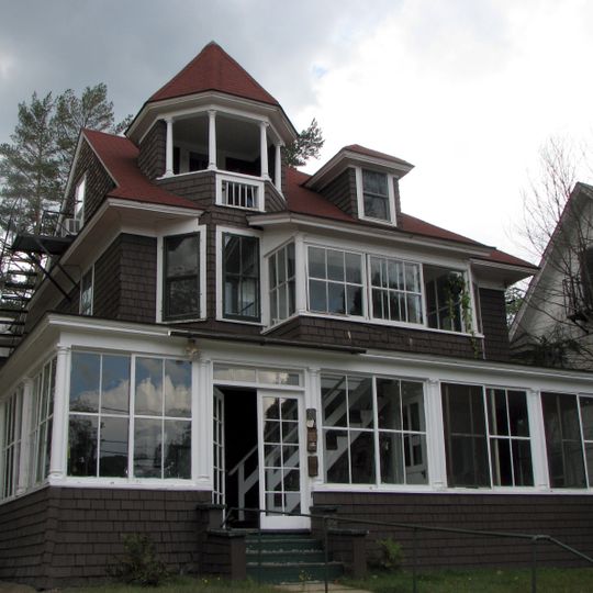 Fallon Cottage Annex