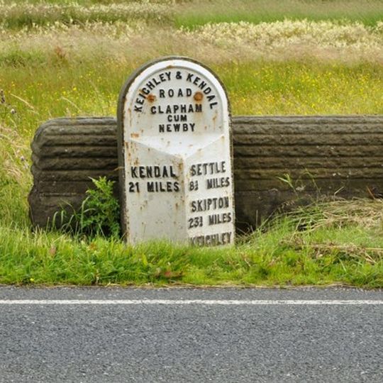 Milestone, W of Clapham at SD71557015