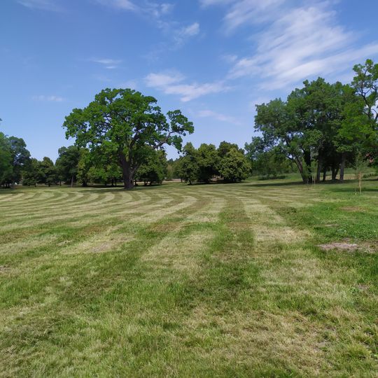 Kaštieľ Esterházyovcov, park