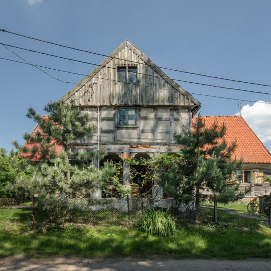 Dom podcieniowy nr 85