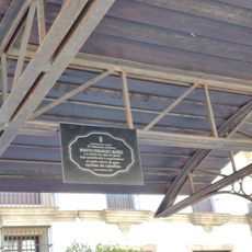 Placa en honor a Tío Benito