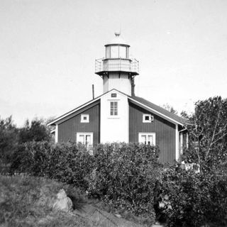 Ven West old lighthouse