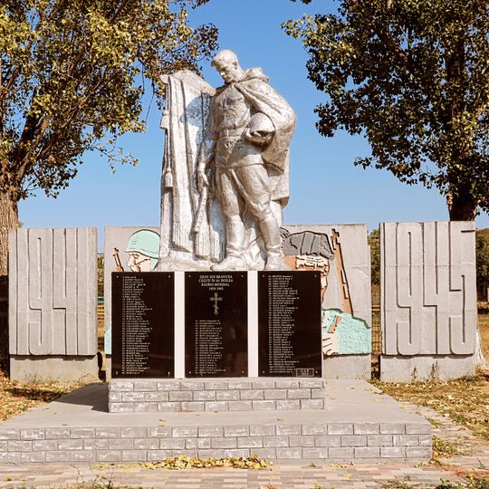 World War II memorial in Bravicea, Călărași