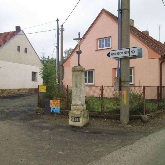 Kříž v Kolovči v Tyršově ulici