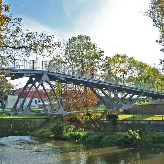 Lávka u Jiráskových sadů