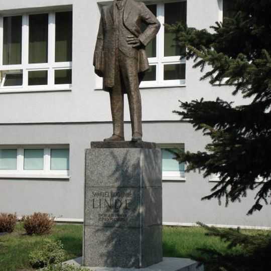 Linde Monument in Toruń