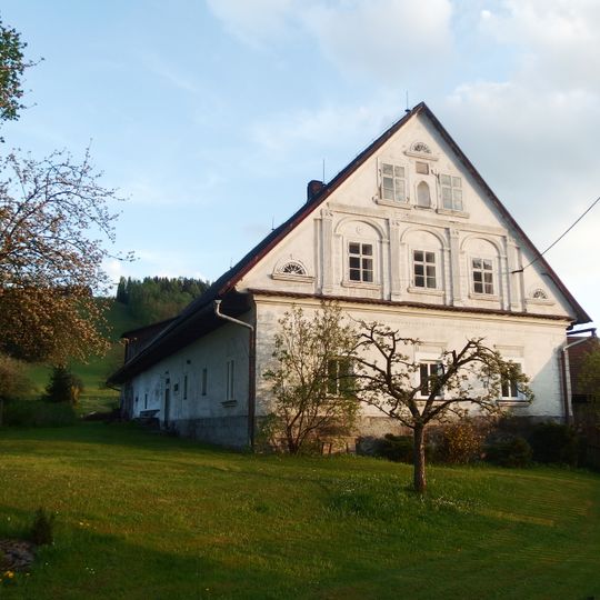 Usedlost čp. 24 a 108