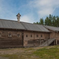 Дом-двор Попова (Малые Корелы)