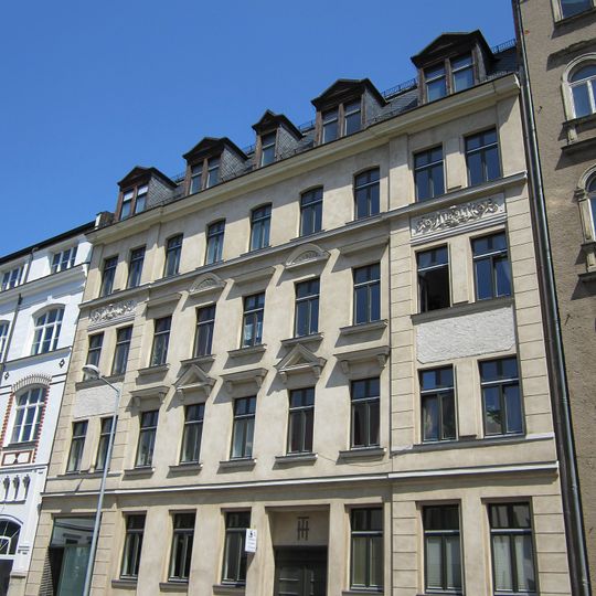 Mietshaus Hans-Poeche-Straße 6