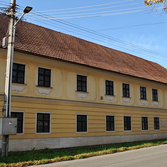 1. slov. patronát. gymnázium