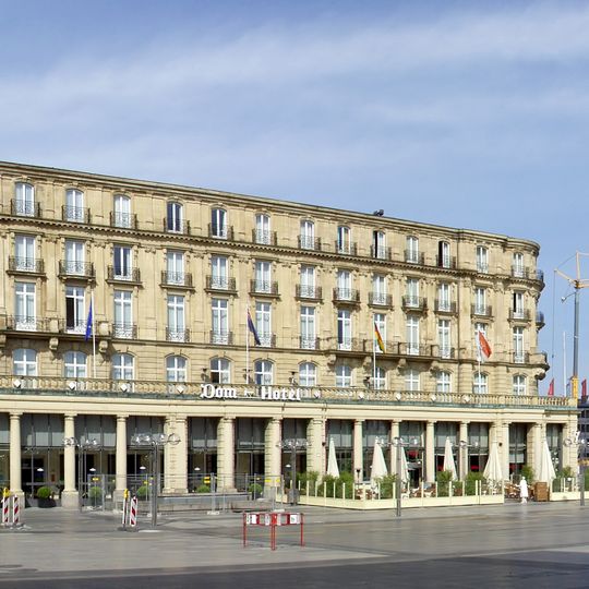 Dom-Hotel