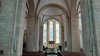 Interior 0