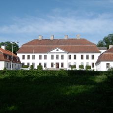 Suuremõisa Manor