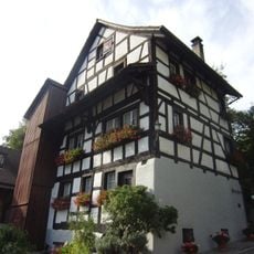 Burg-Haus