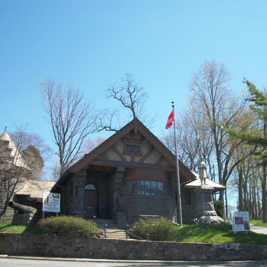 Fort Golgotha and the Old Burial Hill Cemetery