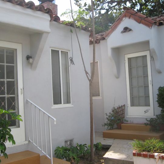 Court at 497-503½ N. Madison Ave.